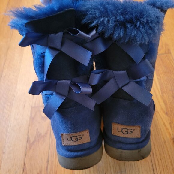 Ugg 6 Blue Leather Winter Boots Sheepskin Lined Pull On 1016225 BAILEY BOW II - Picture 5 of 10